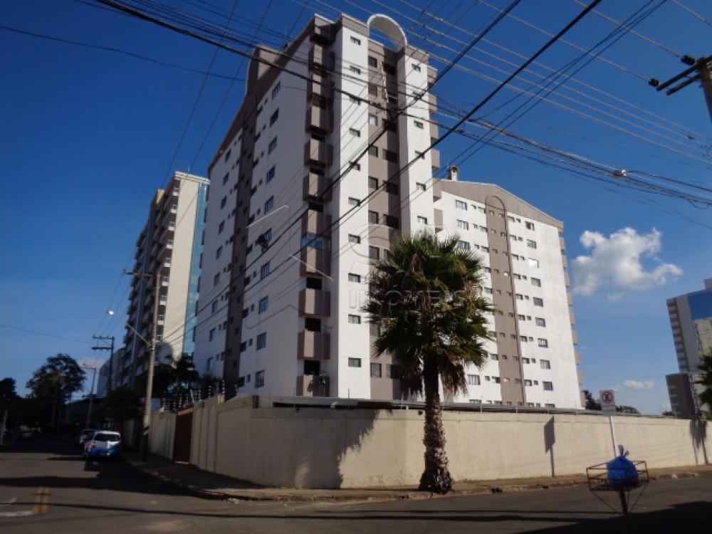 Alugar Apartamento / Mobiliado em Botucatu R$ 1.300,00 - Foto 1