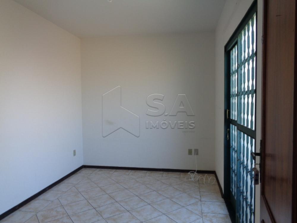 Alugar Apartamento / Padrão em Botucatu apenas R$ 750,00 - Foto 2 Alugar Apartamento / Padrão em Botucatu apenas R$ 750,00 - Foto 2