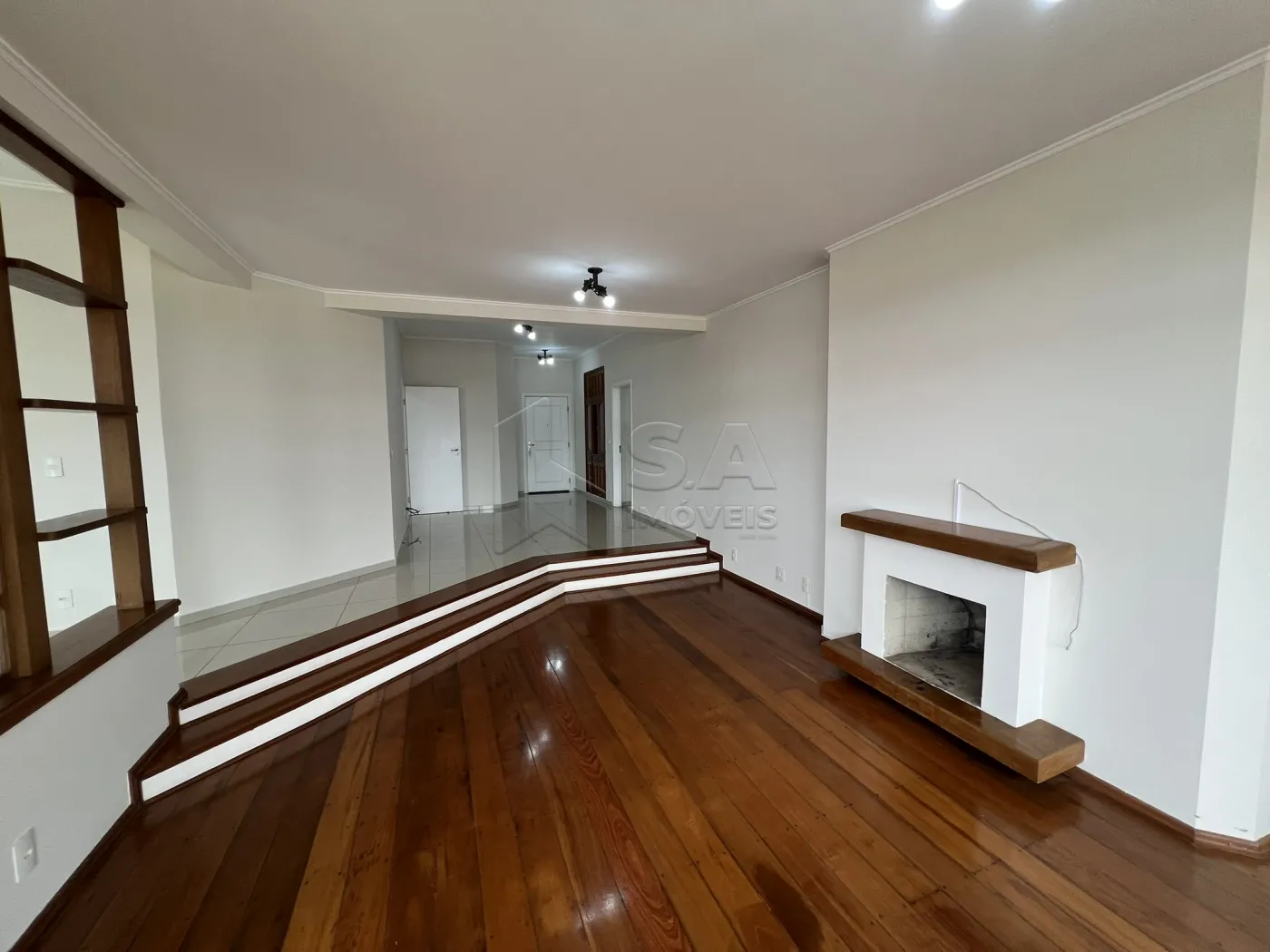 Alugar Apartamento / Padrão em Botucatu R$ 3.300,00 - Foto 9