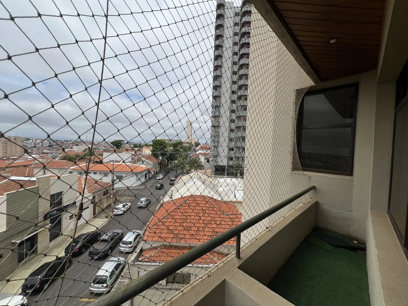 Alugar Apartamento / Padrão em Botucatu R$ 3.300,00 - Foto 13