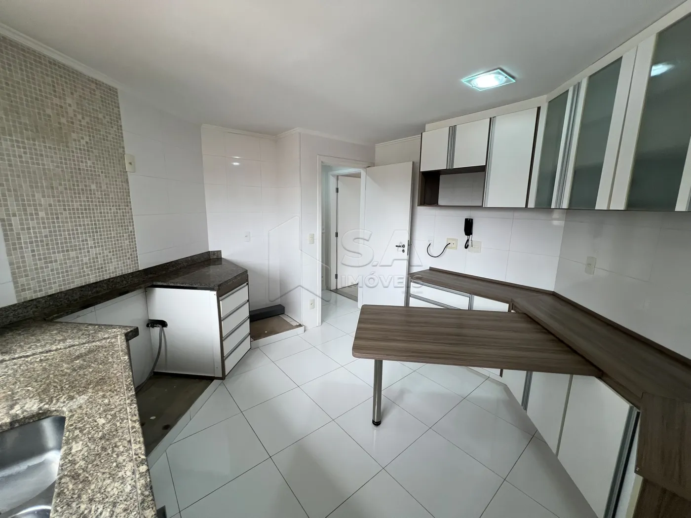 Alugar Apartamento / Padrão em Botucatu R$ 3.300,00 - Foto 25