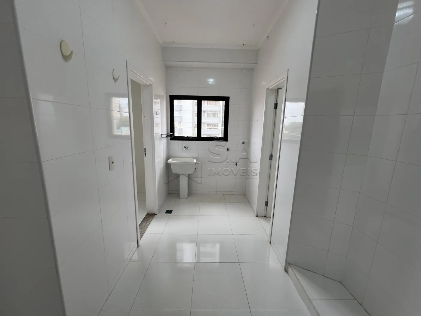 Alugar Apartamento / Padrão em Botucatu R$ 3.300,00 - Foto 27