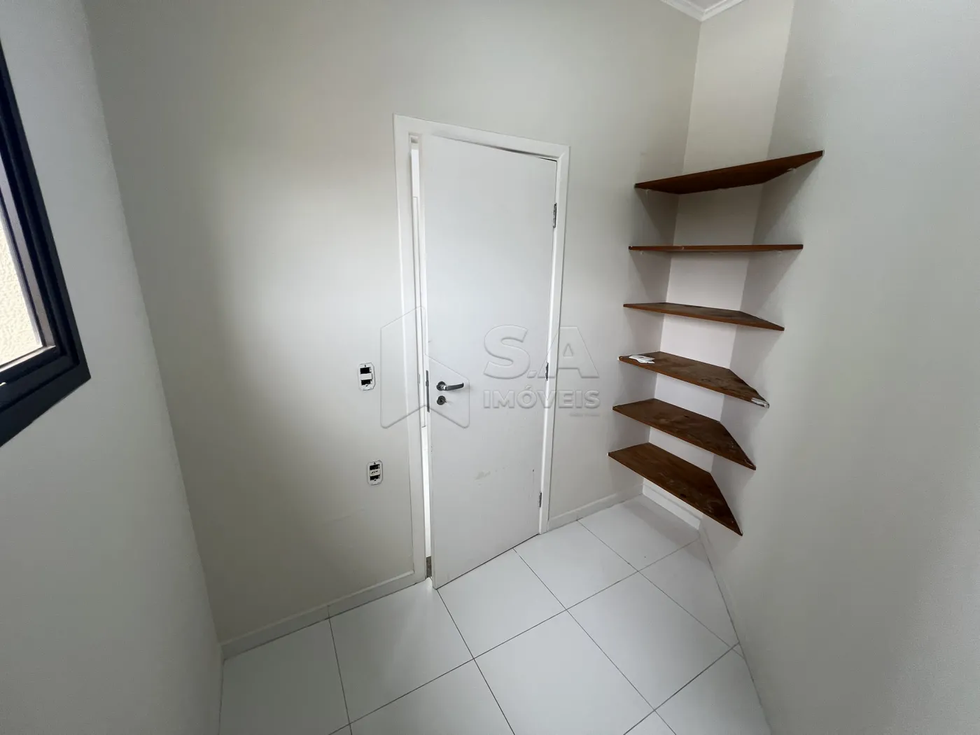 Alugar Apartamento / Padrão em Botucatu R$ 3.300,00 - Foto 31