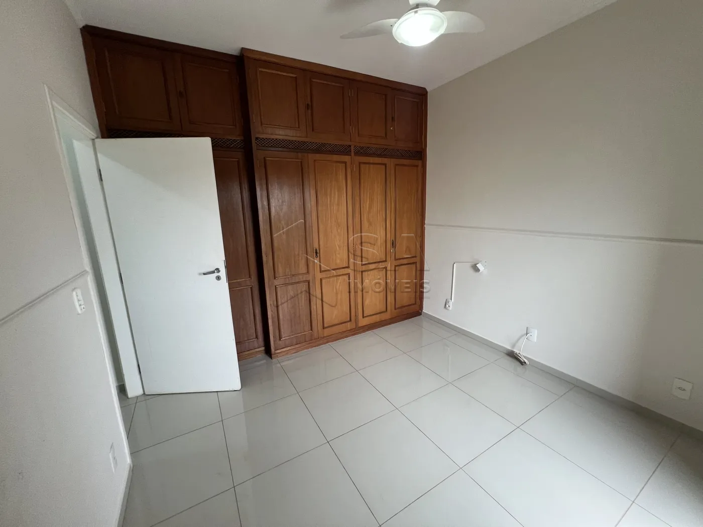 Alugar Apartamento / Padrão em Botucatu R$ 3.300,00 - Foto 35