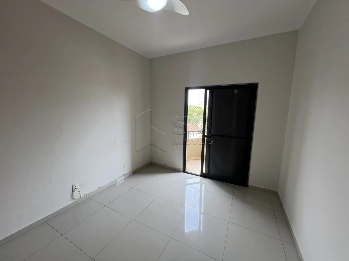 Alugar Apartamento / Padrão em Botucatu R$ 3.300,00 - Foto 41