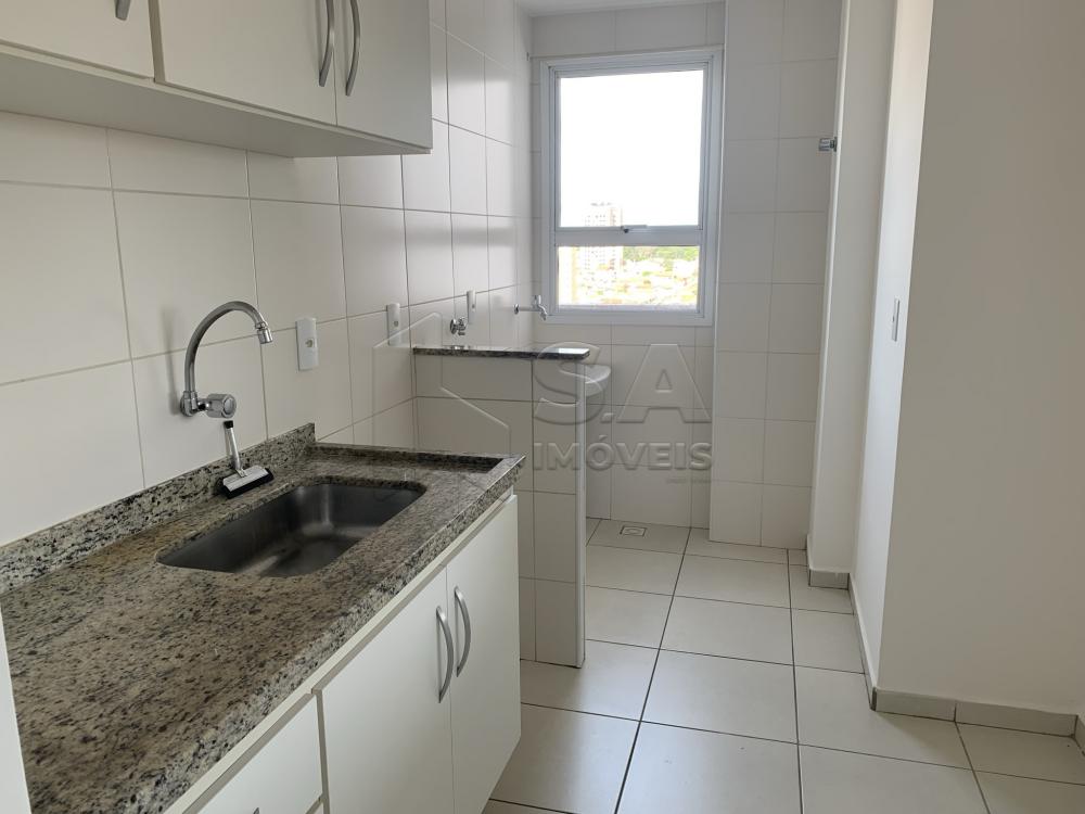 Alugar Apartamento / Padrão em Botucatu R$ 1.500,00 - Foto 3