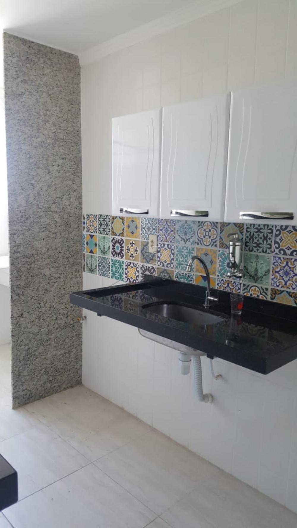 Alugar Apartamento / Padrão em Botucatu apenas R$ 750,00 - Foto 5 Alugar Apartamento / Padrão em Botucatu apenas R$ 750,00 - Foto 5