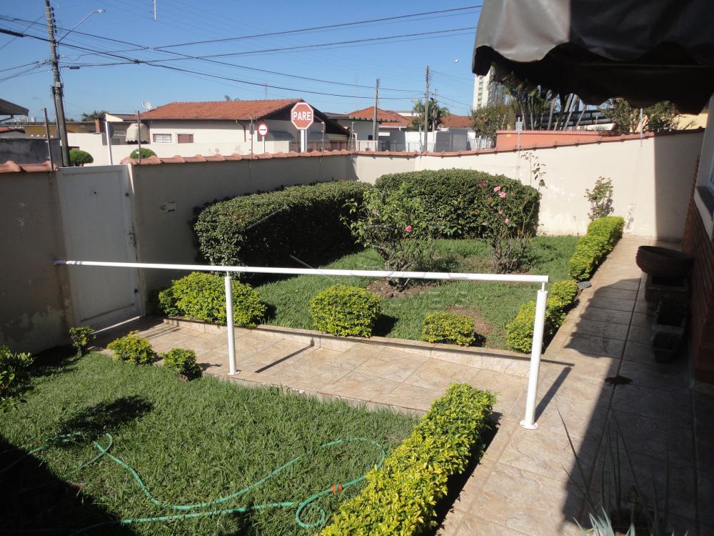Comprar Casa / Padrão em Botucatu apenas R$ 650.000,00 - Foto 2 Comprar Casa / Padrão em Botucatu apenas R$ 650.000,00 - Foto 2