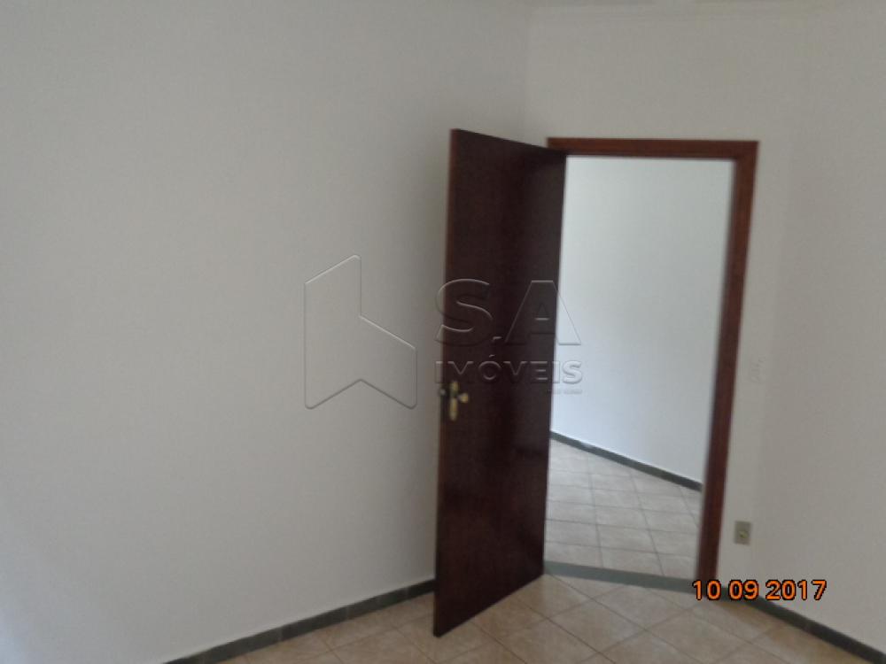 Alugar Casa / Padrão em Botucatu R$ 1.400,00 - Foto 6 Alugar Casa / Padrão em Botucatu R$ 1.400,00 - Foto 6