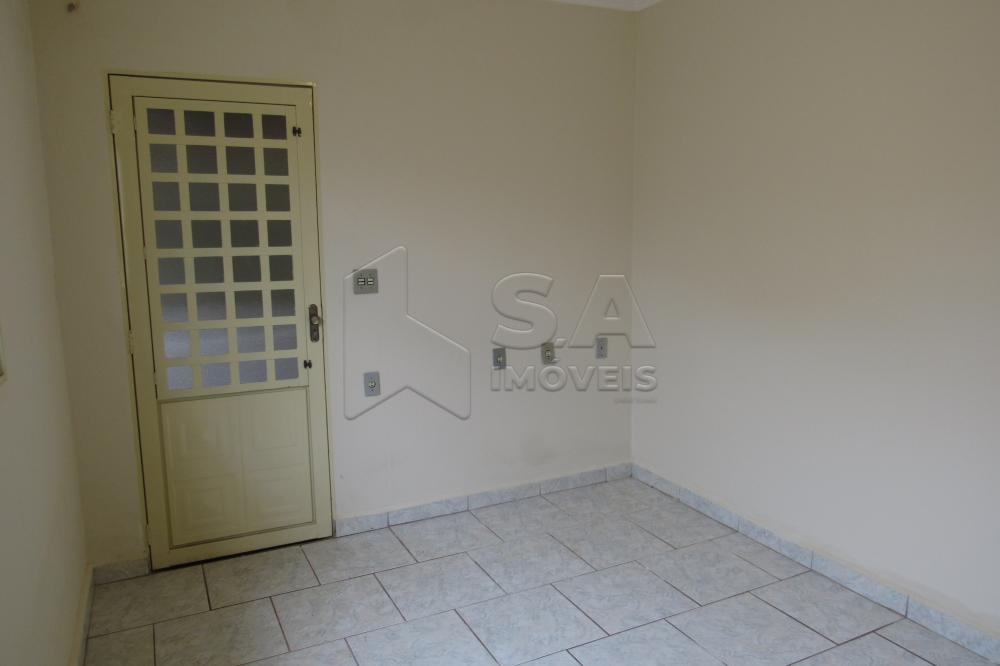 Alugar Casa / Padrão em Botucatu apenas R$ 1.700,00 - Foto 4 Alugar Casa / Padrão em Botucatu apenas R$ 1.700,00 - Foto 4