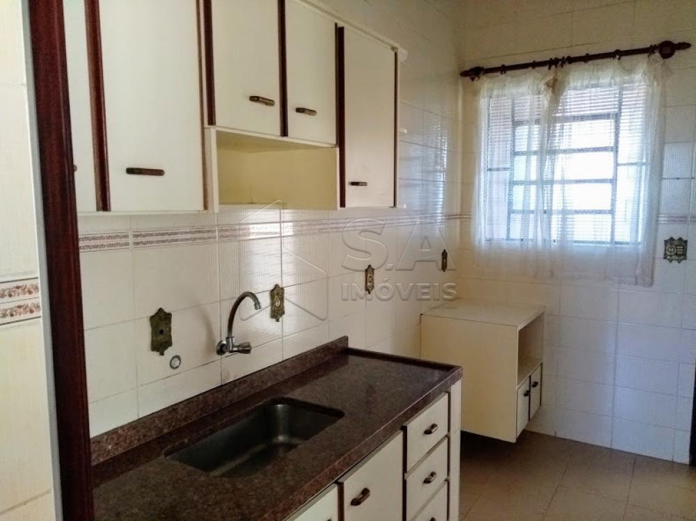 Alugar Casa / Padrão em Botucatu apenas R$ 1.800,00 - Foto 4 Alugar Casa / Padrão em Botucatu apenas R$ 1.800,00 - Foto 4