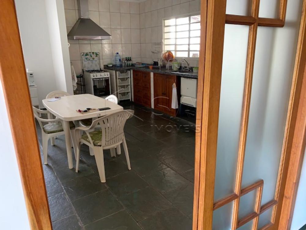 Comprar Casa / Padrão em Botucatu R$ 700.000,00 - Foto 8 Comprar Casa / Padrão em Botucatu R$ 700.000,00 - Foto 8