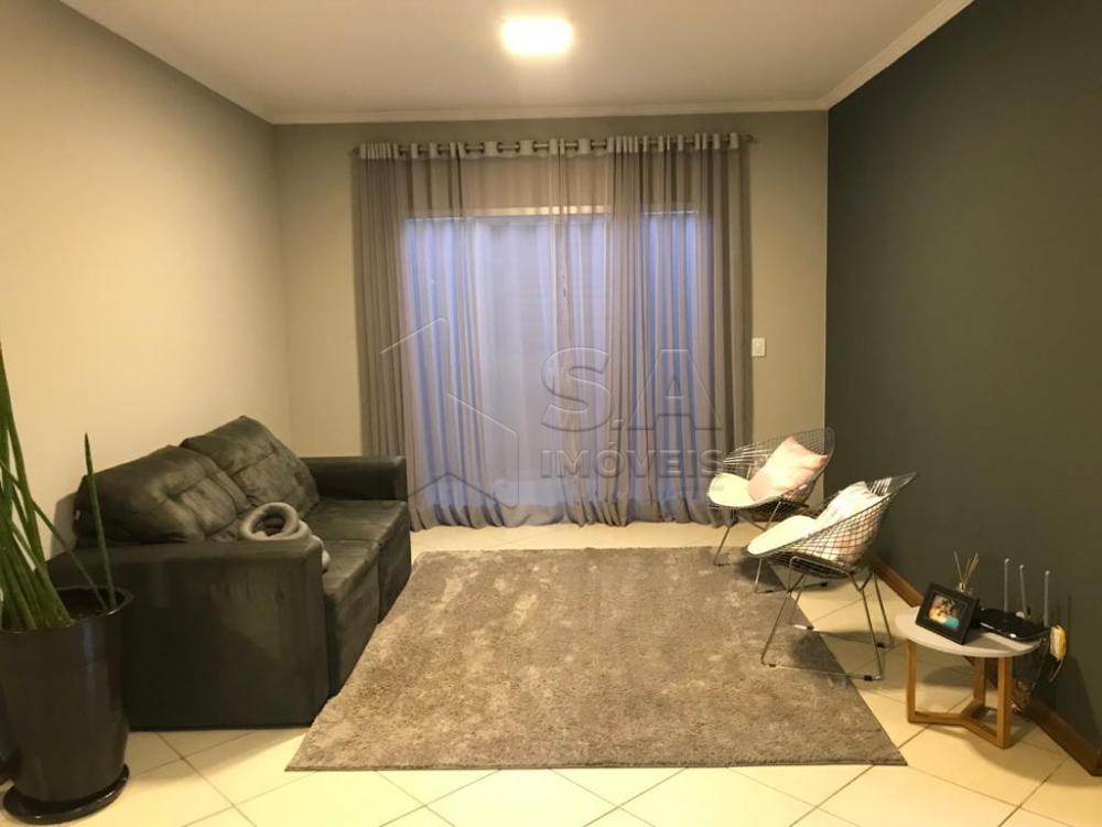 Comprar Casa / Padrão em Botucatu apenas R$ 950.000,00 - Foto 1 Comprar Casa / Padrão em Botucatu apenas R$ 950.000,00 - Foto 1
