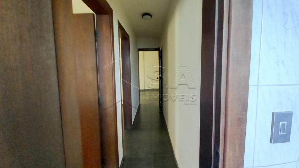 Alugar Apartamento / Padrão em Botucatu R$ 800,00 - Foto 9