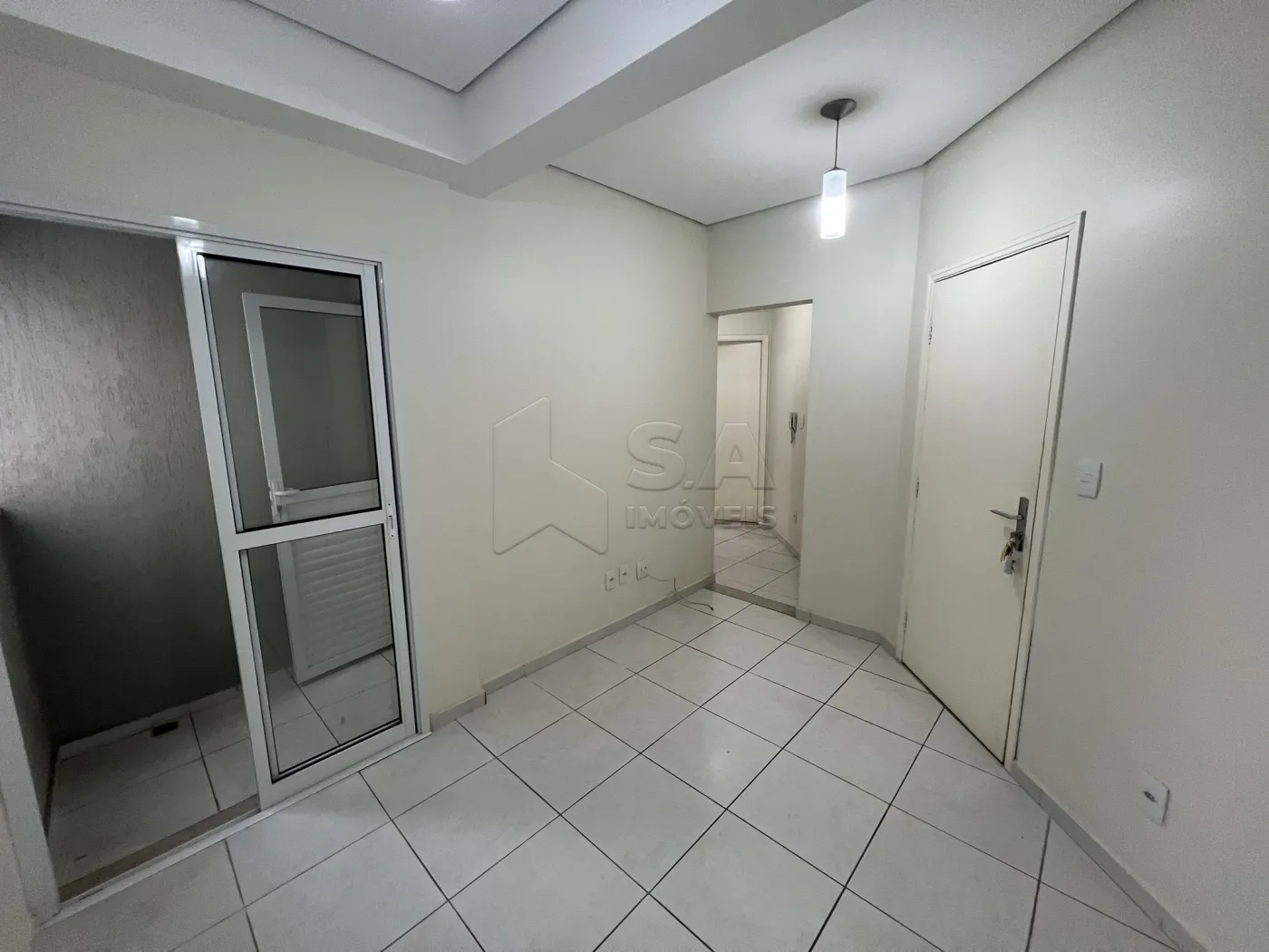 Alugar Apartamento / Padrão em Botucatu R$ 1.100,00 - Foto 3