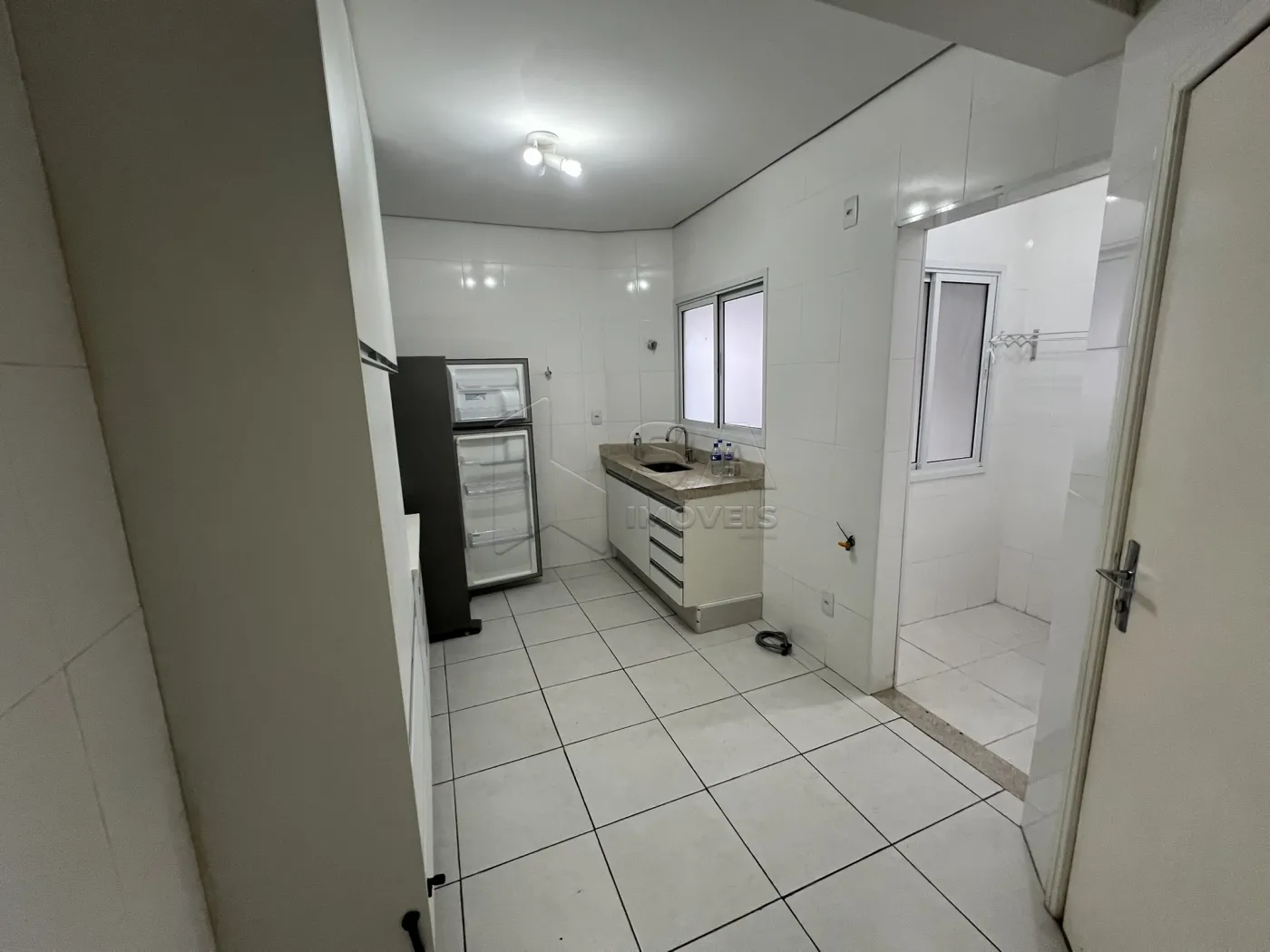 Alugar Apartamento / Padrão em Botucatu R$ 1.100,00 - Foto 6