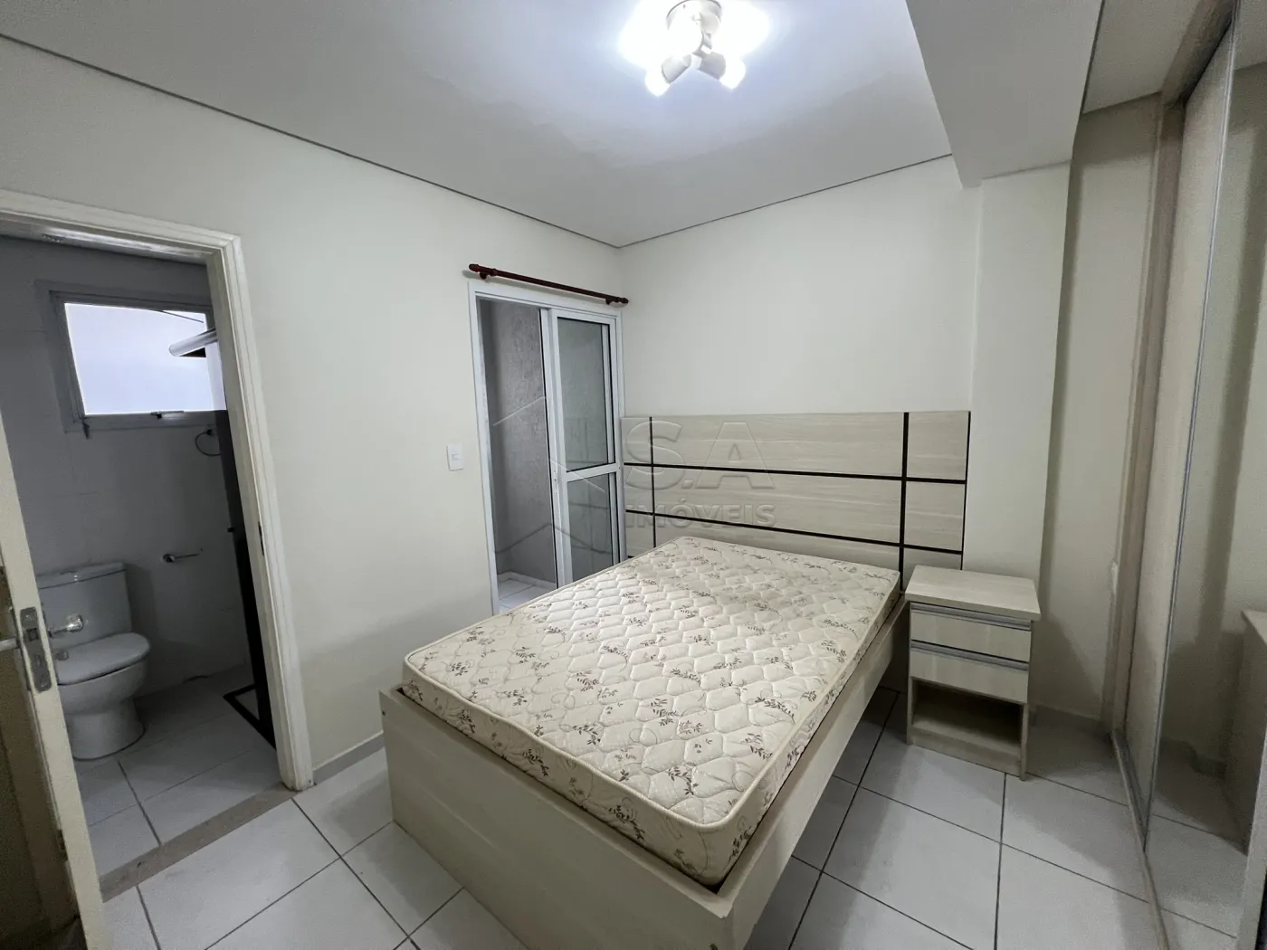 Alugar Apartamento / Padrão em Botucatu R$ 1.100,00 - Foto 11