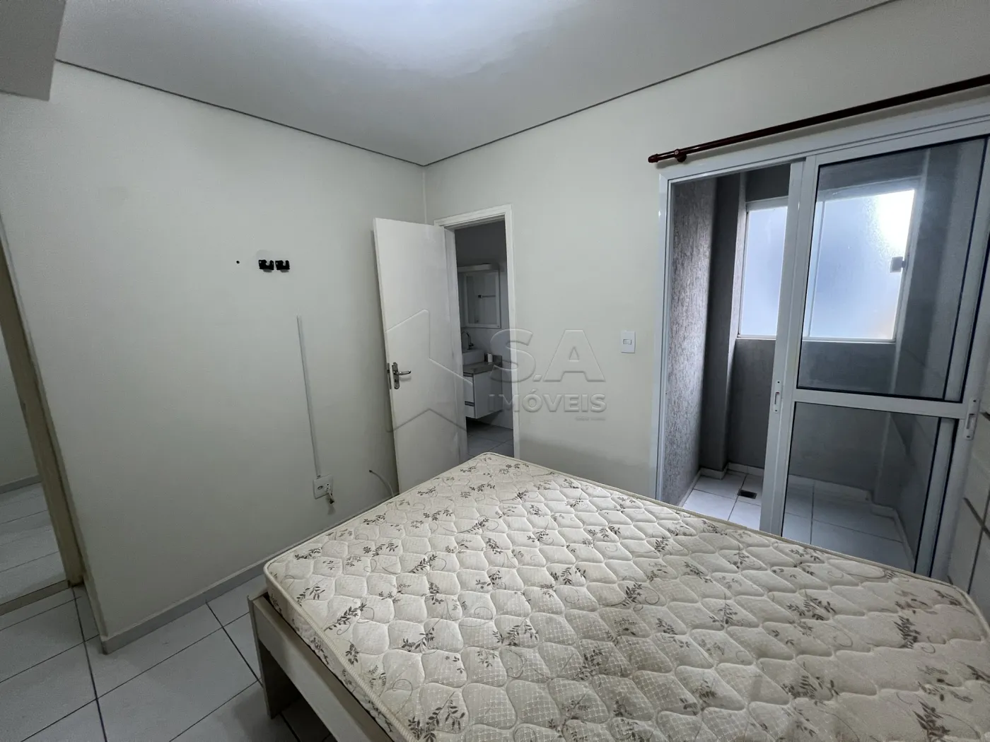 Alugar Apartamento / Padrão em Botucatu R$ 1.100,00 - Foto 13