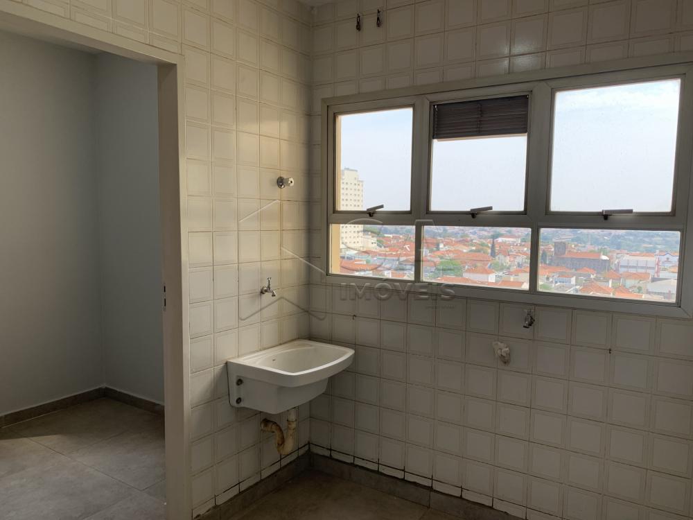 Alugar Apartamento / Padrão em Botucatu R$ 1.400,00 - Foto 10 Alugar Apartamento / Padrão em Botucatu R$ 1.400,00 - Foto 10