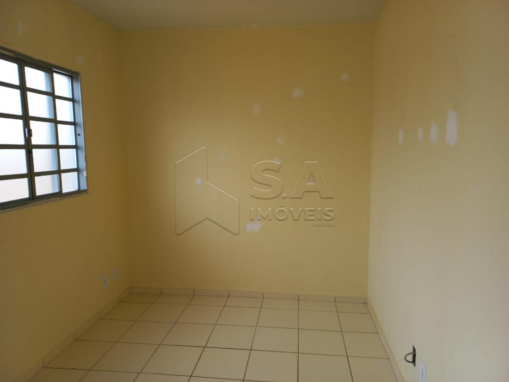Alugar Casa / Padrão em Botucatu R$ 750,00 - Foto 4 Alugar Casa / Padrão em Botucatu R$ 750,00 - Foto 4