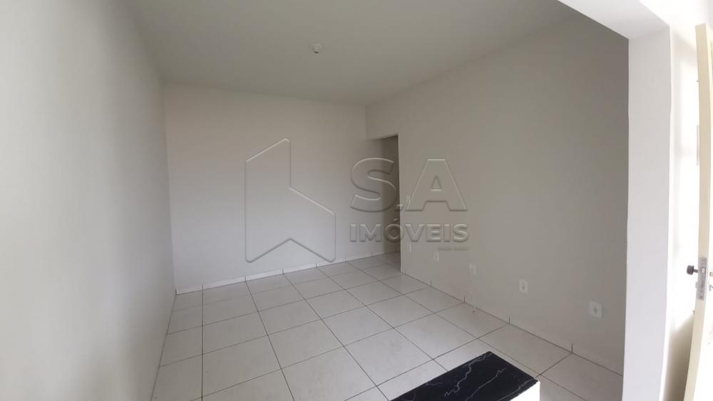 Alugar Casa / Padrão em Botucatu R$ 700,00 - Foto 3 Alugar Casa / Padrão em Botucatu R$ 700,00 - Foto 3