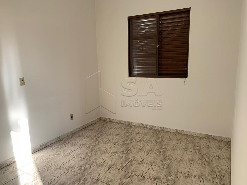 Alugar Apartamento / Padrão em Botucatu R$ 900,00 - Foto 4