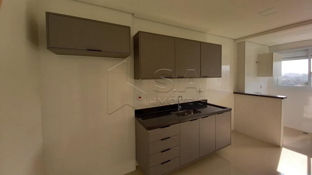 Alugar Apartamento / Padrão em Botucatu R$ 1.700,00 - Foto 2