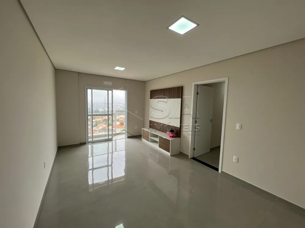 Alugar Apartamento / Padrão em Botucatu R$ 2.800,00 - Foto 3
