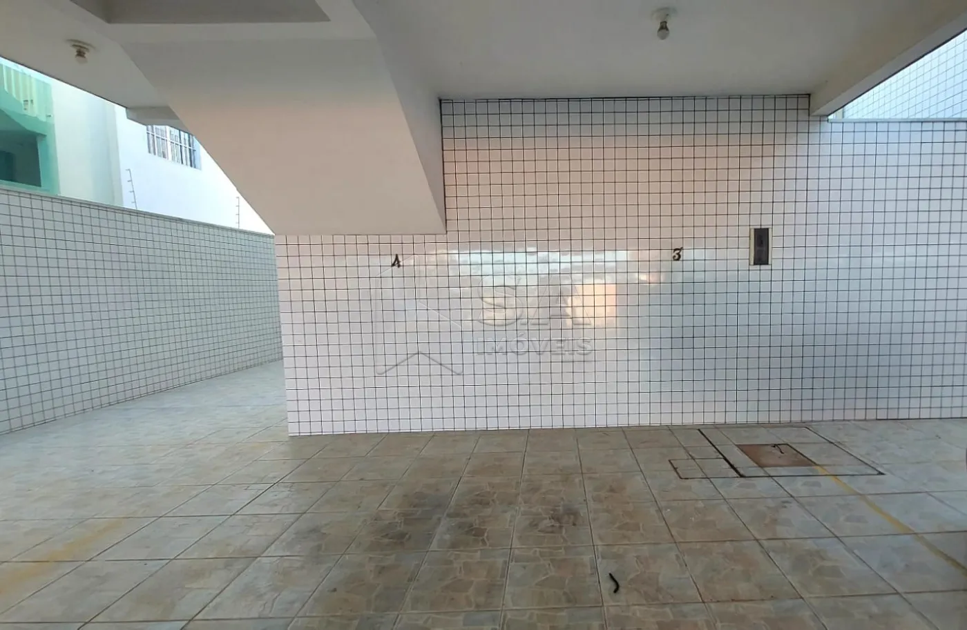 Alugar Apartamento / Padrão em Botucatu R$ 1.800,00 - Foto 2