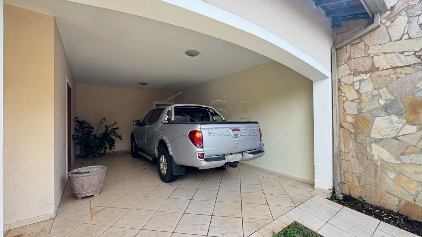 Alugar Casa / Padrão em Botucatu R$ 3.000,00 - Foto 3