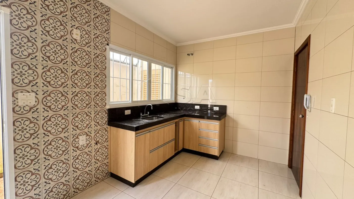 Alugar Casa / Padrão em Botucatu R$ 3.000,00 - Foto 8