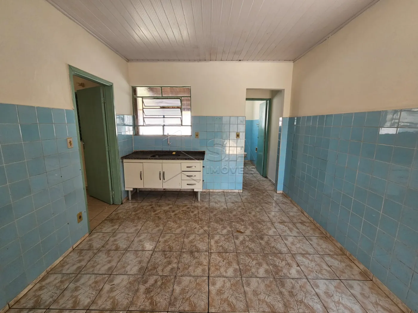 Alugar Casa / Padrão em Botucatu R$ 650,00 - Foto 3