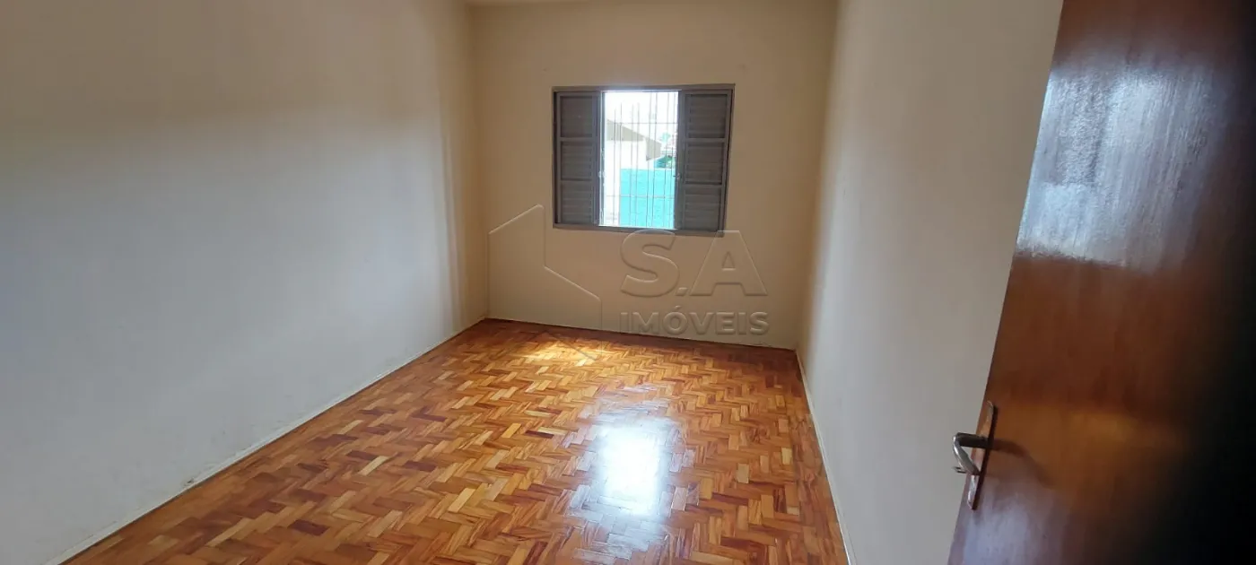 Alugar Casa / Padrão em Botucatu R$ 1.200,00 - Foto 6