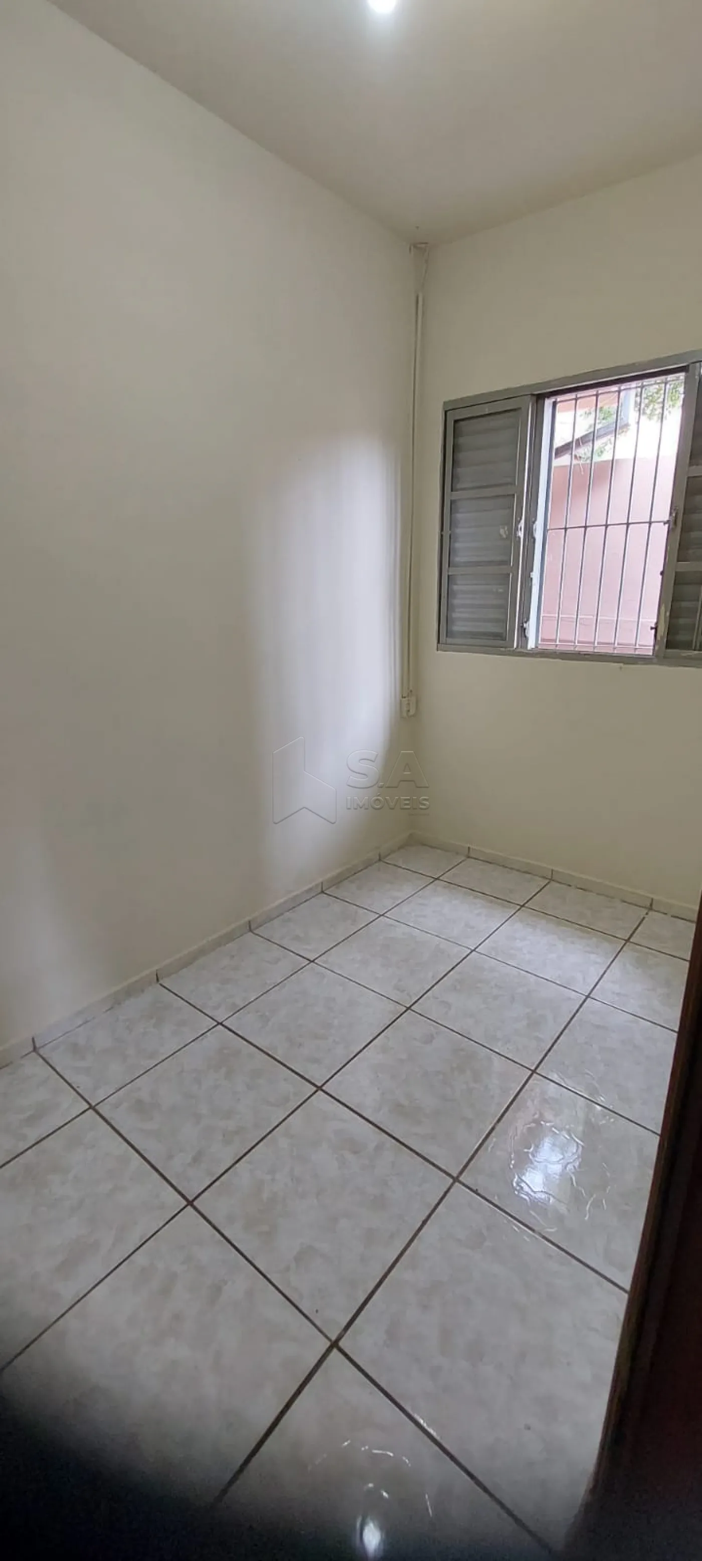 Alugar Casa / Padrão em Botucatu R$ 1.200,00 - Foto 8