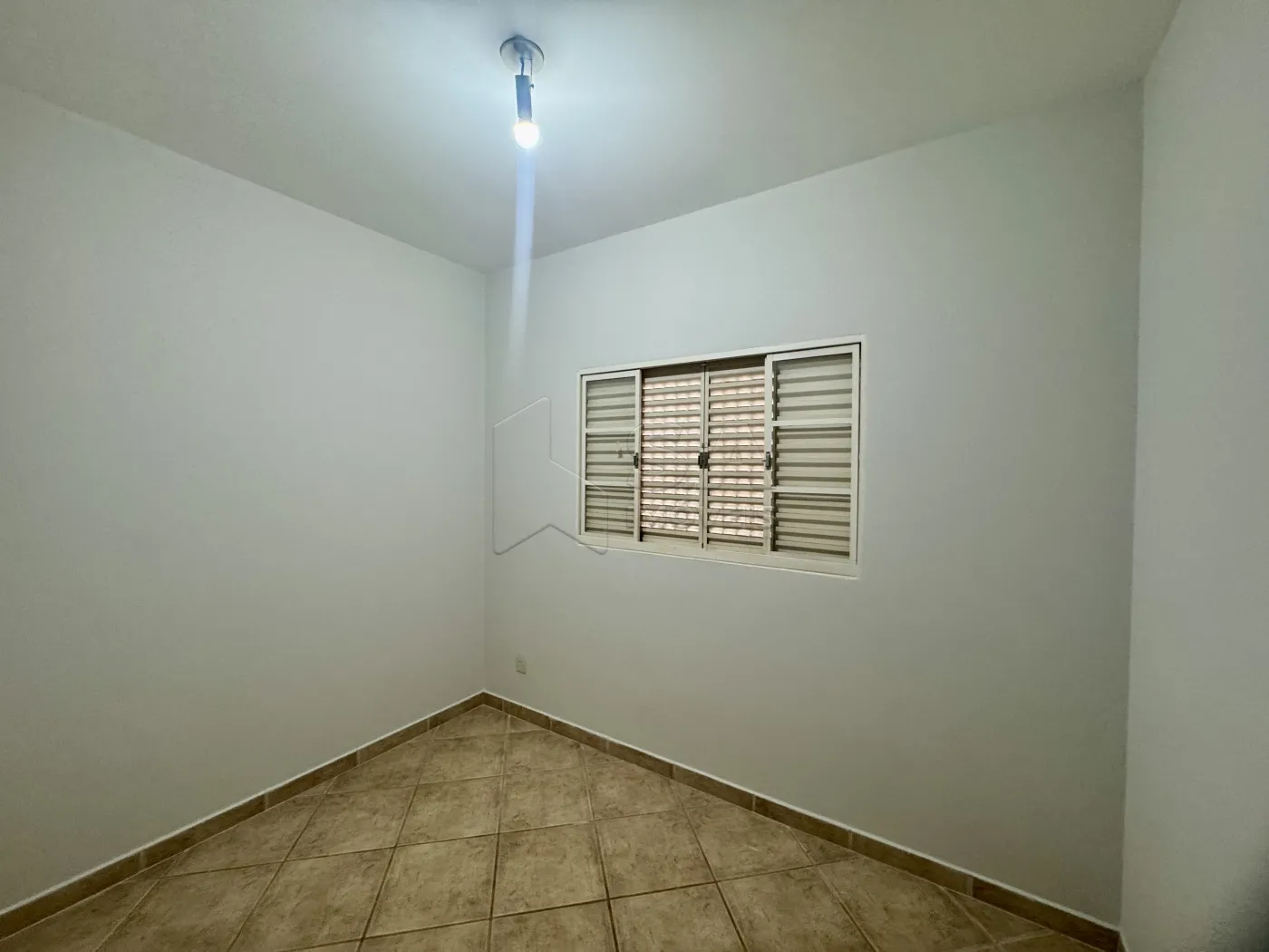 Alugar Casa / Sobrado em Botucatu R$ 2.700,00 - Foto 14