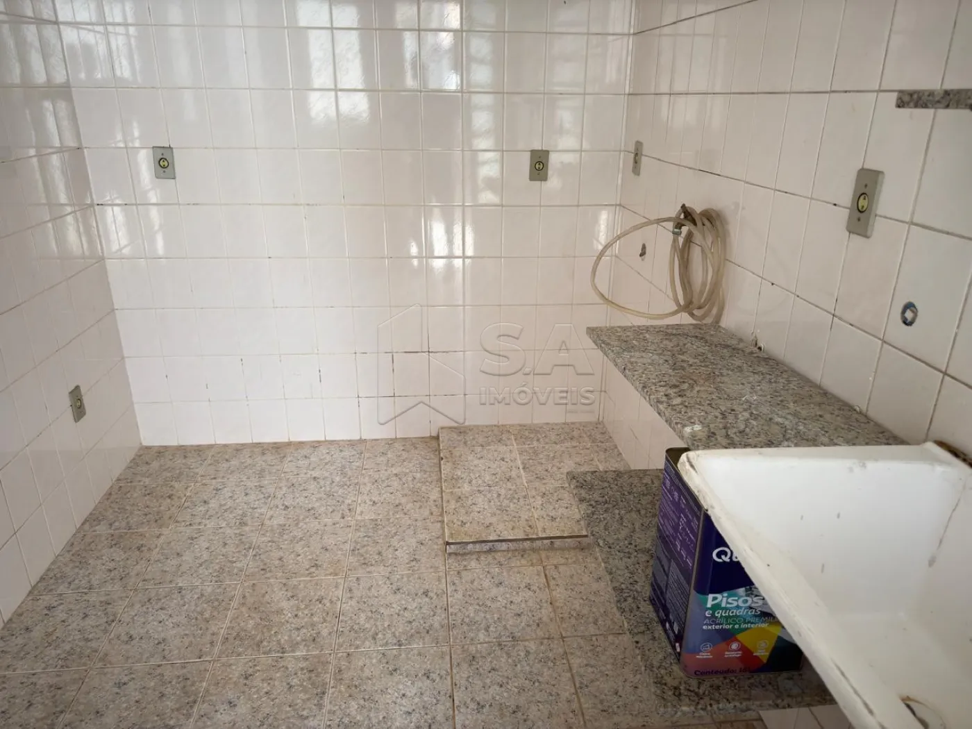 Alugar Comercial / Casa Comercial em Botucatu R$ 4.000,00 - Foto 15
