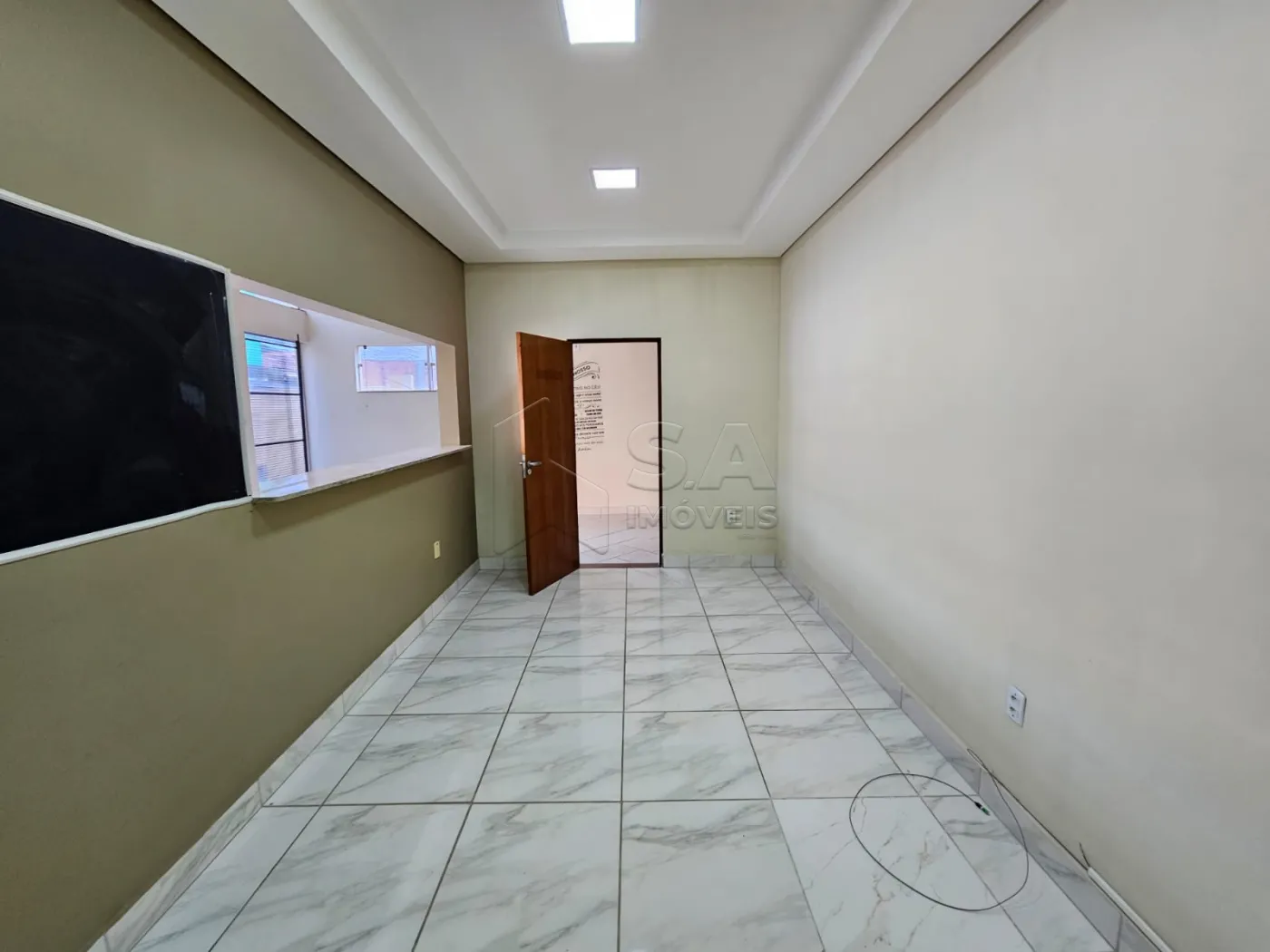 Alugar Comercial / Ponto Comercial em Botucatu R$ 2.800,00 - Foto 5