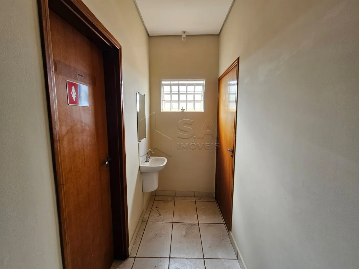 Alugar Comercial / Ponto Comercial em Botucatu R$ 2.800,00 - Foto 9