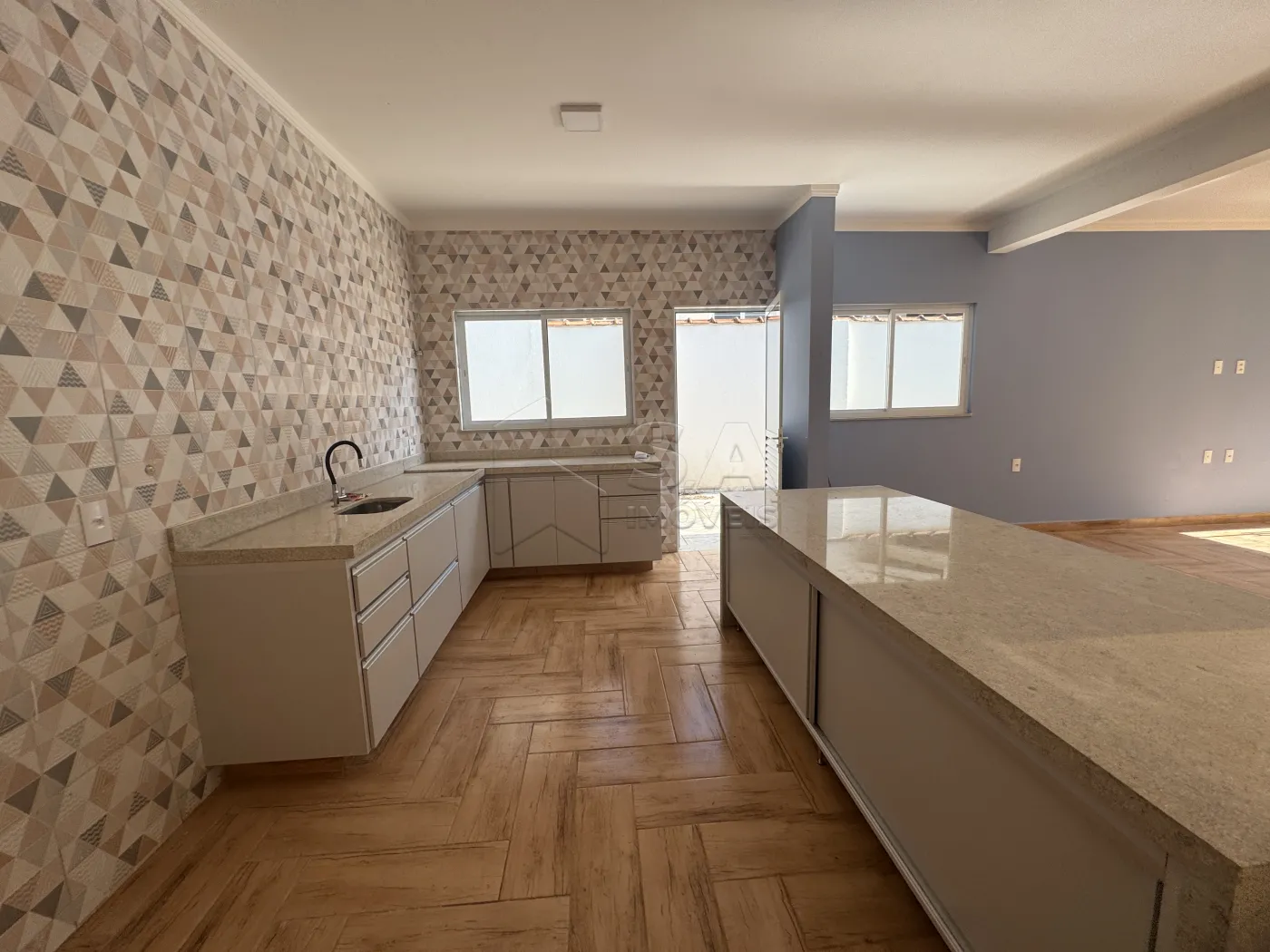 Alugar Comercial / Casa Comercial em Botucatu R$ 3.100,00 - Foto 5