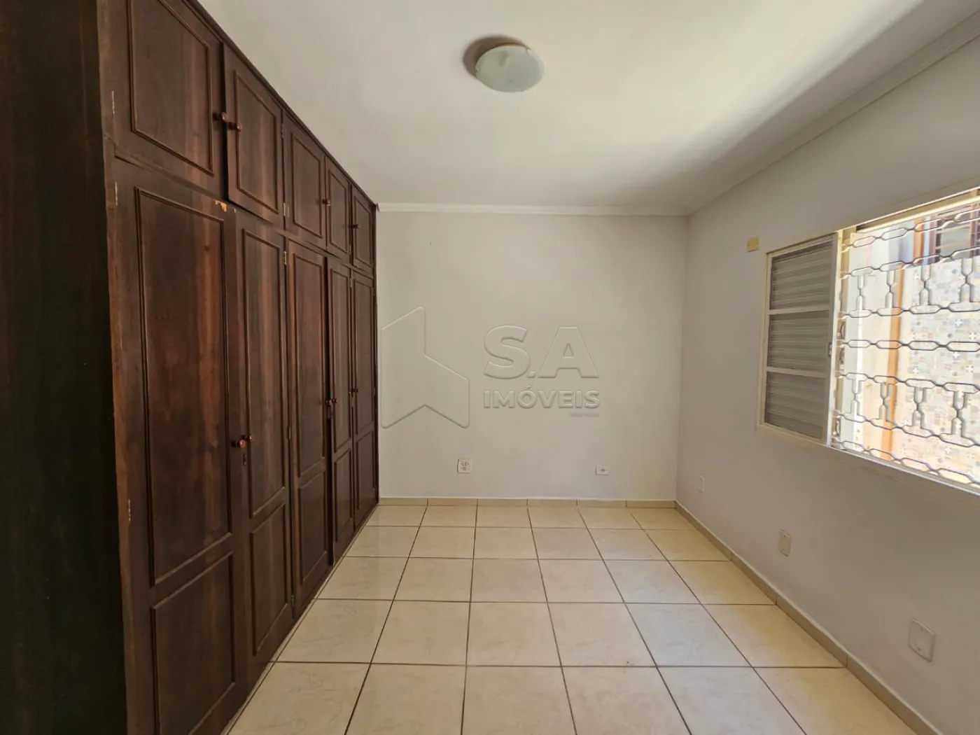 Alugar Casa / Padrão em Botucatu R$ 2.800,00 - Foto 8
