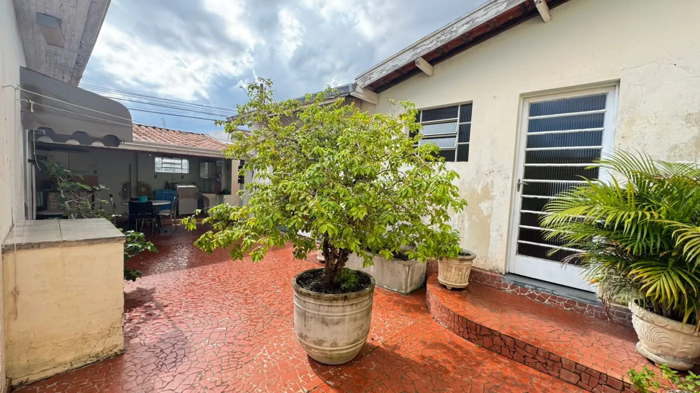 Comprar Casa / Padrão em Botucatu R$ 450.000,00 - Foto 14