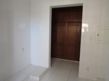Alugar Apartamento / Padrão em Botucatu R$ 2.400,00 - Foto 11 Alugar Apartamento / Padrão em Botucatu R$ 2.400,00 - Foto 11