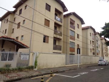 Alugar Apartamento / Padrão em Botucatu. apenas R$ 660,00