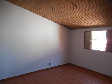 Alugar Casa / Padrão em Botucatu R$ 600,00 - Foto 3 Alugar Casa / Padrão em Botucatu R$ 600,00 - Foto 3