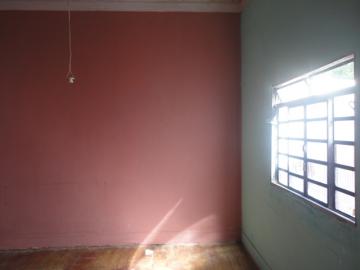 Alugar Comercial / Ponto Comercial em Botucatu R$ 900,00 - Foto 4 Alugar Comercial / Ponto Comercial em Botucatu R$ 900,00 - Foto 4