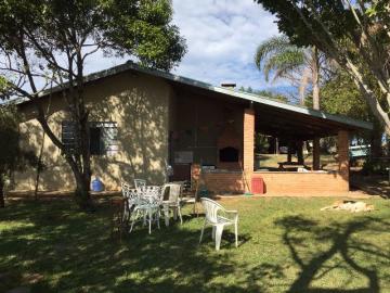 Comprar Rural / Sítio em Botucatu R$ 690.000,00 - Foto 1 Comprar Rural / Sítio em Botucatu R$ 690.000,00 - Foto 1