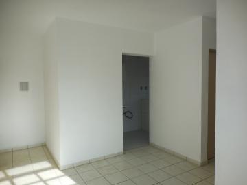 Alugar Apartamento / Padrão em Botucatu R$ 550,00 - Foto 2 Alugar Apartamento / Padrão em Botucatu R$ 550,00 - Foto 2