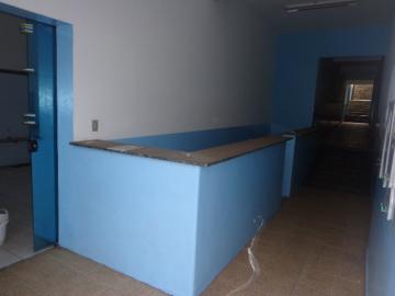 Alugar Comercial / Ponto Comercial em Botucatu. apenas R$ 6.000,00