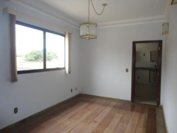 Alugar Apartamento / Padrão em Botucatu R$ 2.500,00 - Foto 6 Alugar Apartamento / Padrão em Botucatu R$ 2.500,00 - Foto 6
