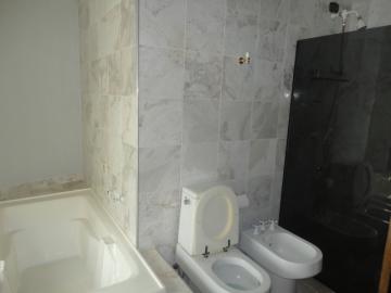 Alugar Apartamento / Padrão em Botucatu R$ 2.500,00 - Foto 17 Alugar Apartamento / Padrão em Botucatu R$ 2.500,00 - Foto 17